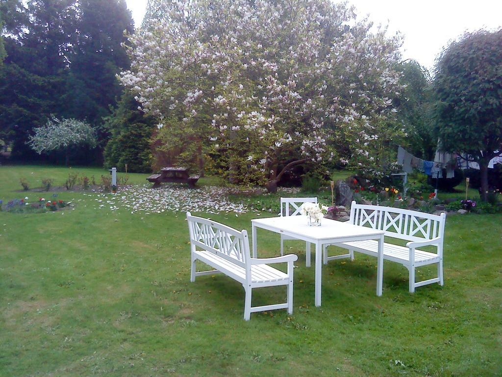 Dyrlev Bed & Breakfast Praesto Exterior photo